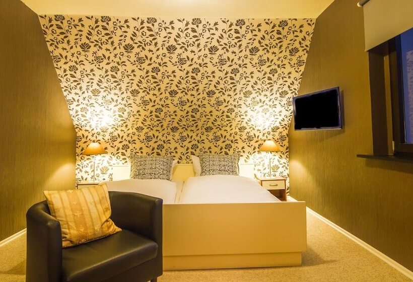 스탠다드 룸 공동 욕실, Palatino