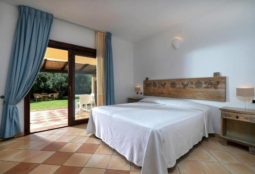 استودیوی سوپریور, Porto Giunco Residence