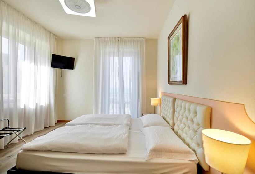 Номер Стандарт Вид на Озеро, San Marco