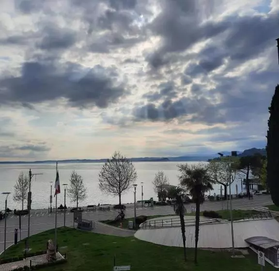 اتاق خانوادگی, San Marco