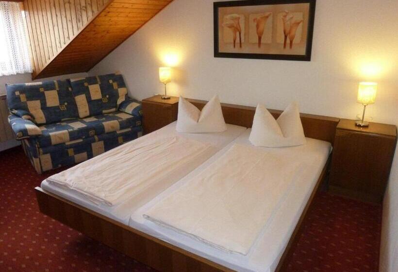 اتاق استاندارد چهار تخته, Sindersdorfer Hof