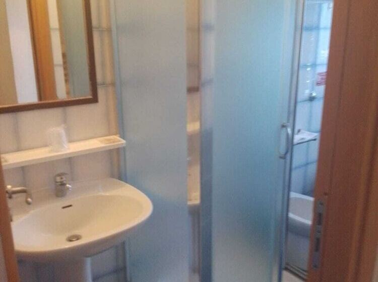 اتاق استاندارد با چشم‌انداز باغ, Vela Velo Club Vieste