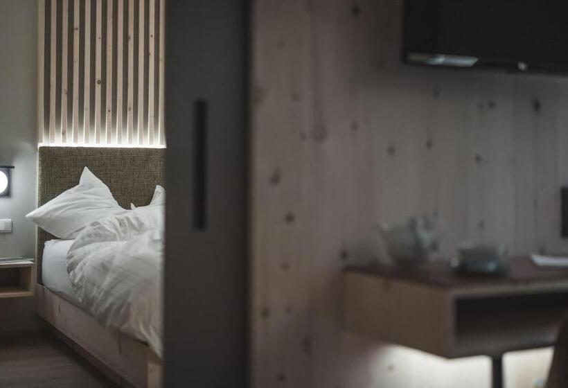 Люкс с Балконом, Kronplatz Resort Berghotel Zirm