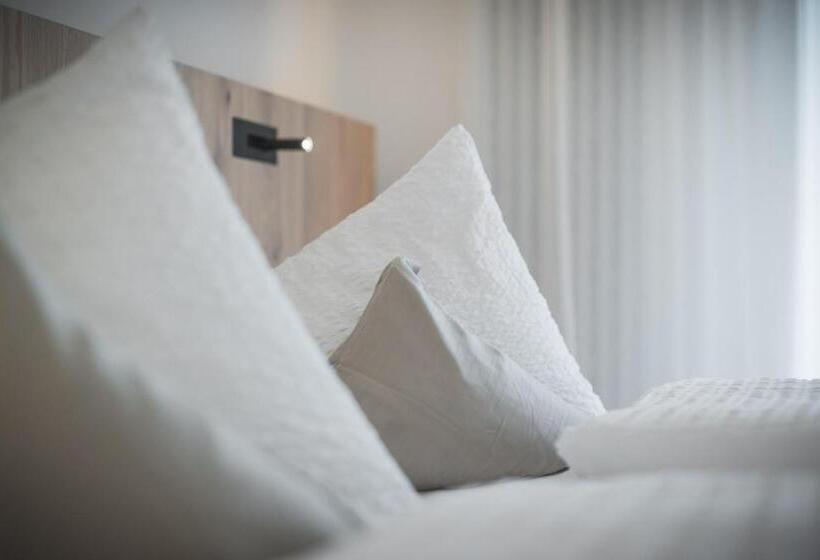 Номер Basic, Kronplatz Resort Hotel Kristall