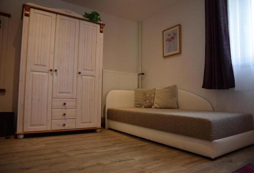 Номер Стандарт Трехместный, Landhotel Steigerwaldhaus