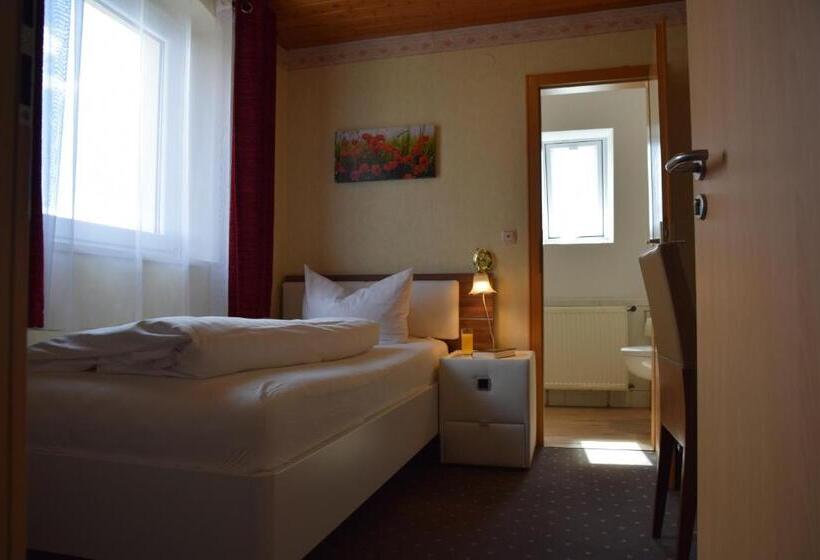 Номер Комфорт Индивидуальный, Landhotel Steigerwaldhaus