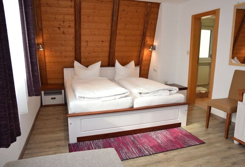 Номер Стандарт Трехместный, Landhotel Steigerwaldhaus