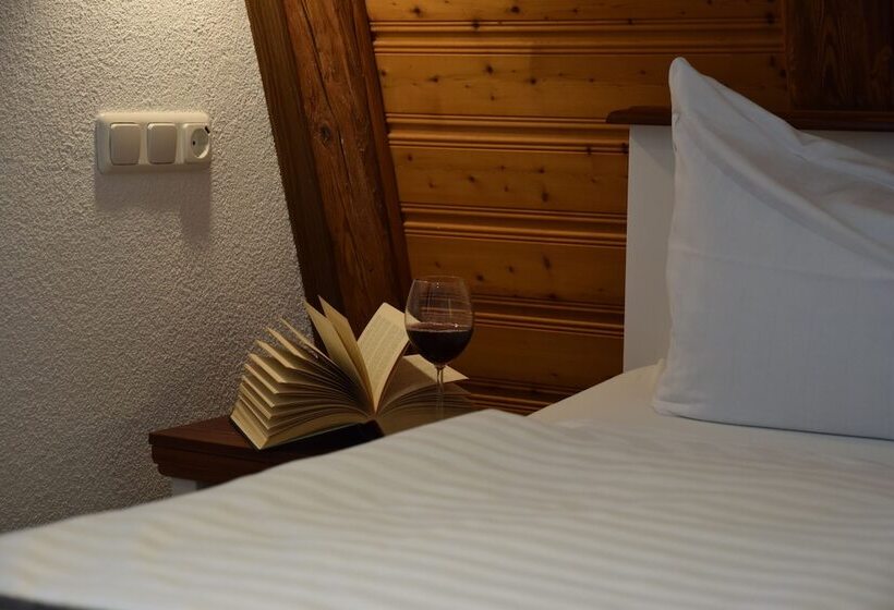 Номер Стандарт Трехместный, Landhotel Steigerwaldhaus