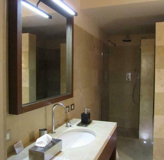 Полулюкс, Mare Resort