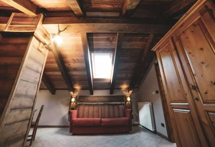 استودیوی استاندارد, Chalet Della Guida