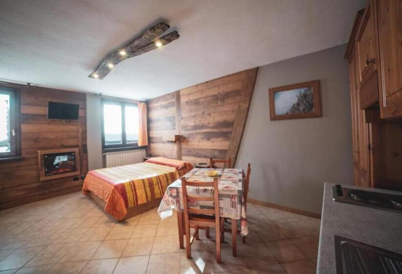 スタンダードスタジオ, Chalet Della Guida