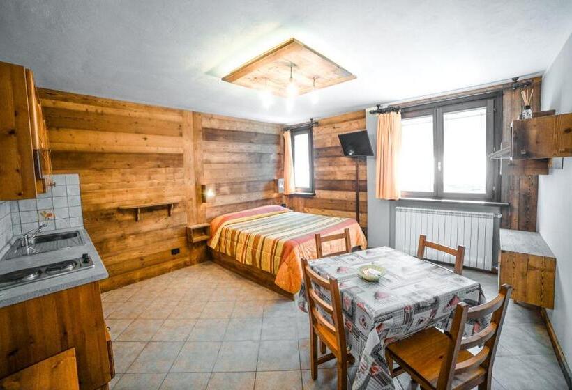 스탠다드 스튜디오, Chalet Della Guida