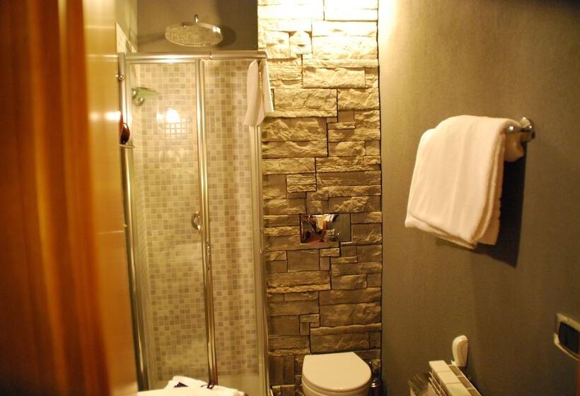 Номер Стандарт Вид на Город, Casa Tipica Siciliana Patronale Home Bedandbreakfast Tremetrisoprailcielo Camere Con Vista, Colazion