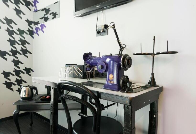 غرفة دور أخير, Design Hotel Modez