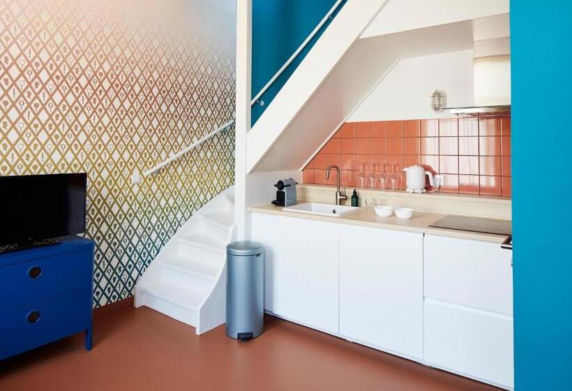 إستوديو قياسى, Design Hotel Modez