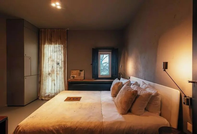 اتاق راحتی, Design Hotel Modez