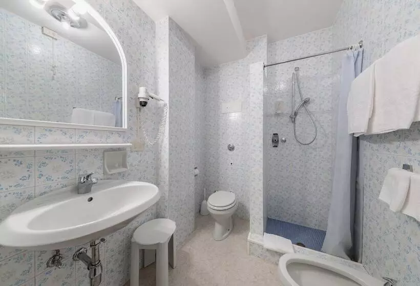 Standard-huone, Al Larin