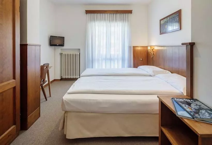 Standard-huone, Al Larin