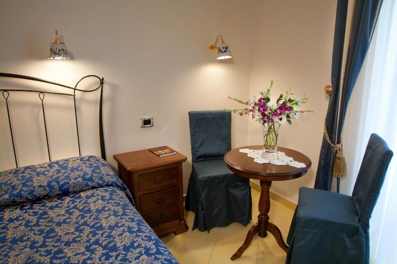 Номер Комфорт, Albergo L Antico Convitto