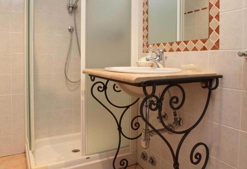 Номер Стандарт, Albergo Le Macinaie Monte Amiata