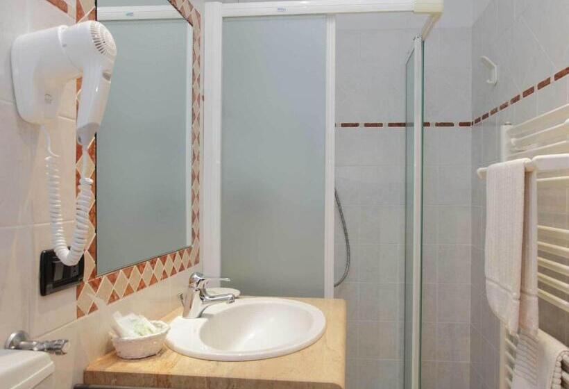 Номер Стандарт, Albergo Le Macinaie  Monte Amiata