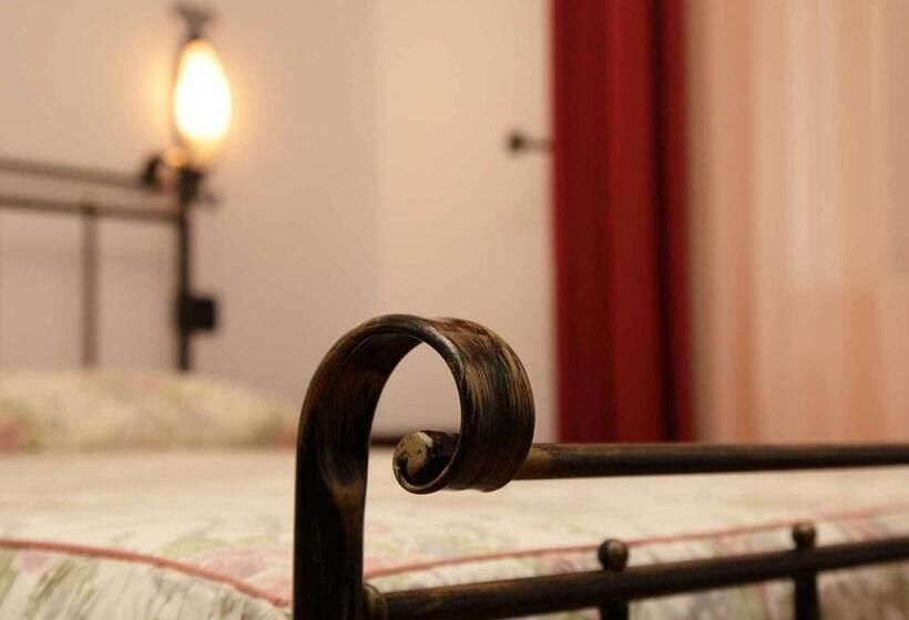 Семейный Номер Классика, Albergo Le Macinaie Monte Amiata