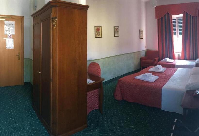 Номер Стандарт Трехместный, Astoria