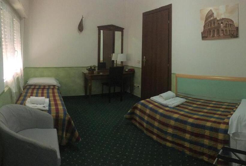 اتاق سوپریور چهار تخته, Astoria