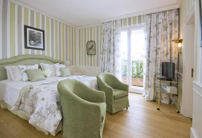 سوییت با چشمانداز دریا, Cala Del Porto Punta Ala