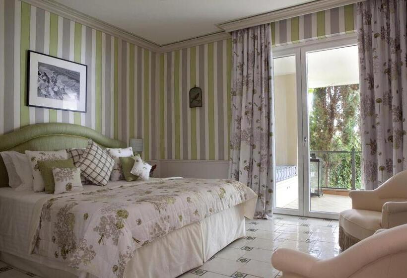 سوییت جونیور با چشمانداز دریا, Cala Del Porto Punta Ala