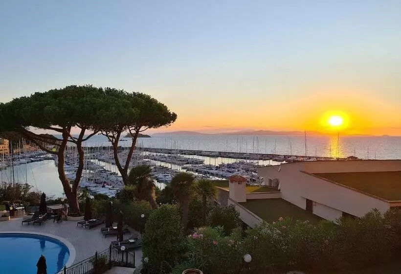 オーシャンビュージュニアスイート, Cala Del Porto Punta Ala