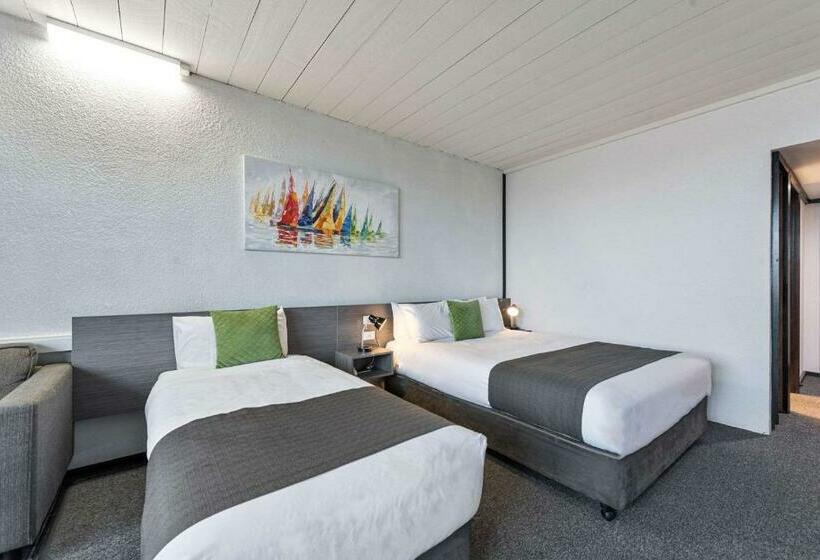 غرفة سوبيريور ثلاثية, Bayside