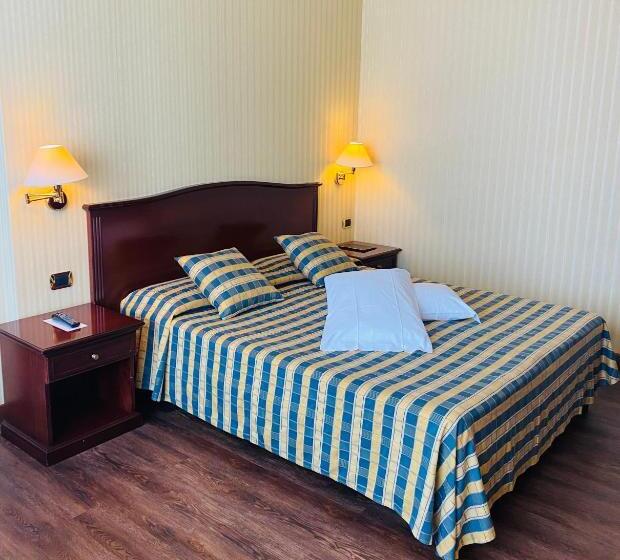 スタンダードトリプルルーム, Benaco Garda S