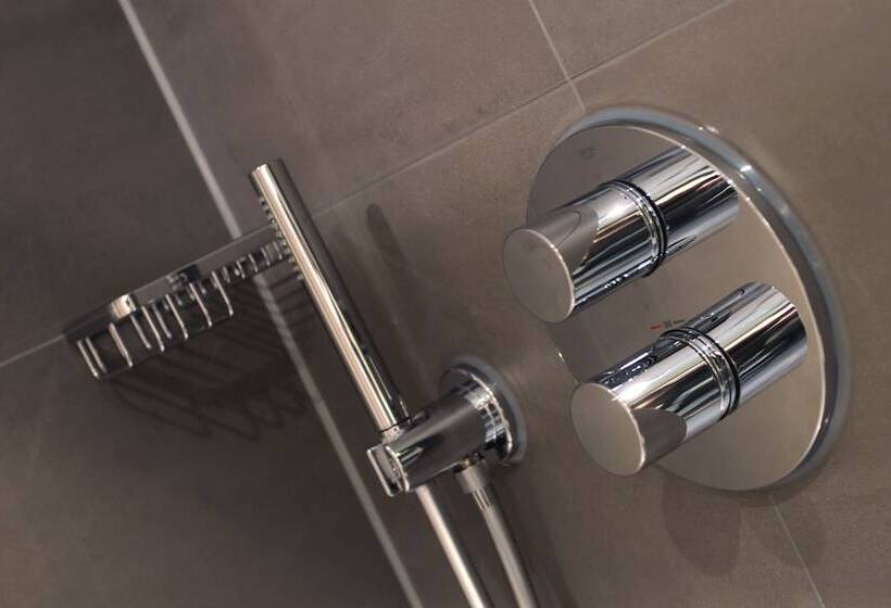 חדר דלוקס, Blue Mansion