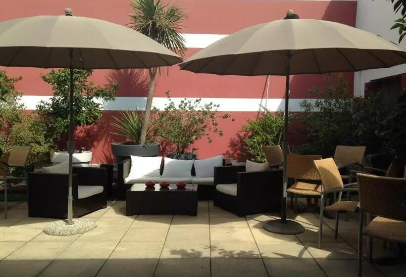 コンフォートトリプルルーム, Cote Patio