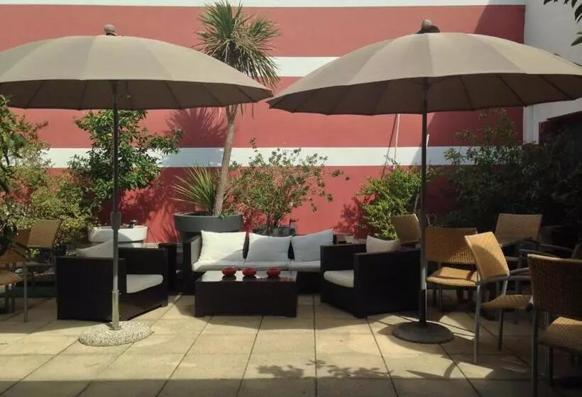 コンフォートトリプルルーム, Cote Patio