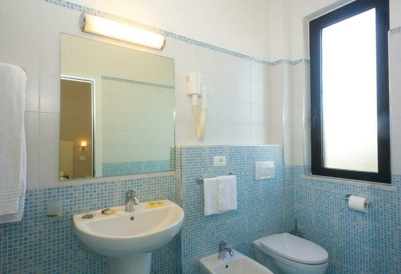 Номер Стандарт, Gemma Del Mare