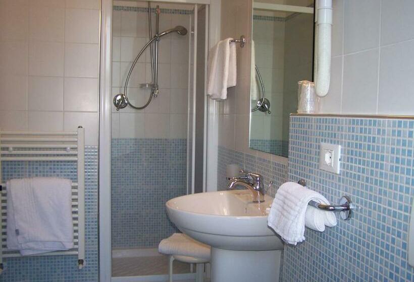 Номер Стандарт, Gemma Del Mare