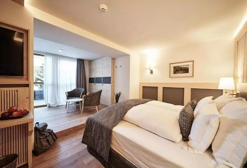 スタンダードルーム, Goldene Rose Karthaus A Member Of Small Luxury Hotels Of The World