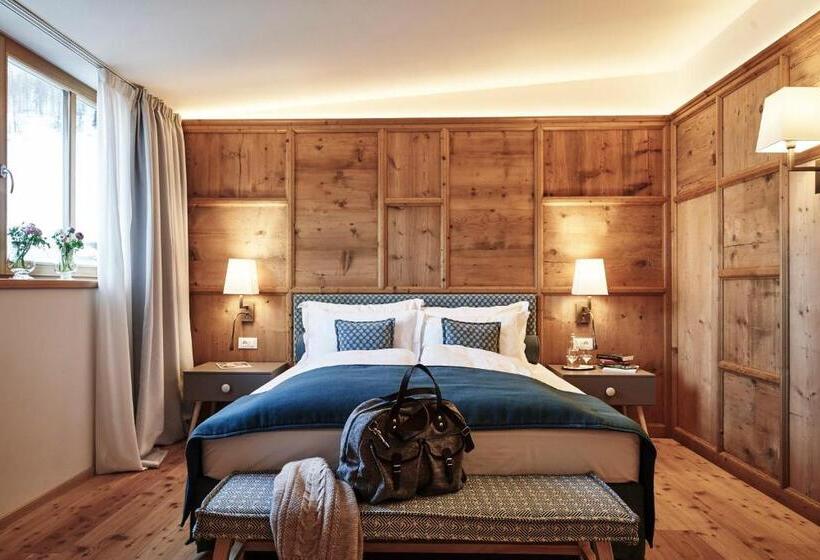 高级大房间, Goldene Rose Karthaus A Member Of Small Luxury Hotels Of The World