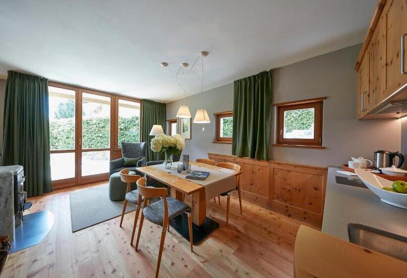 高级套房, Goldene Rose Karthaus A Member Of Small Luxury Hotels Of The World