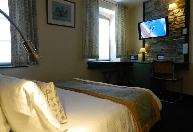Номер Стандарт, L Hostellerie Du Château
