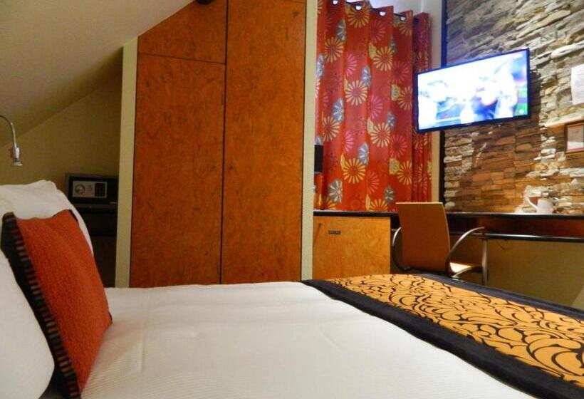 Номер Стандарт, L Hostellerie Du Château