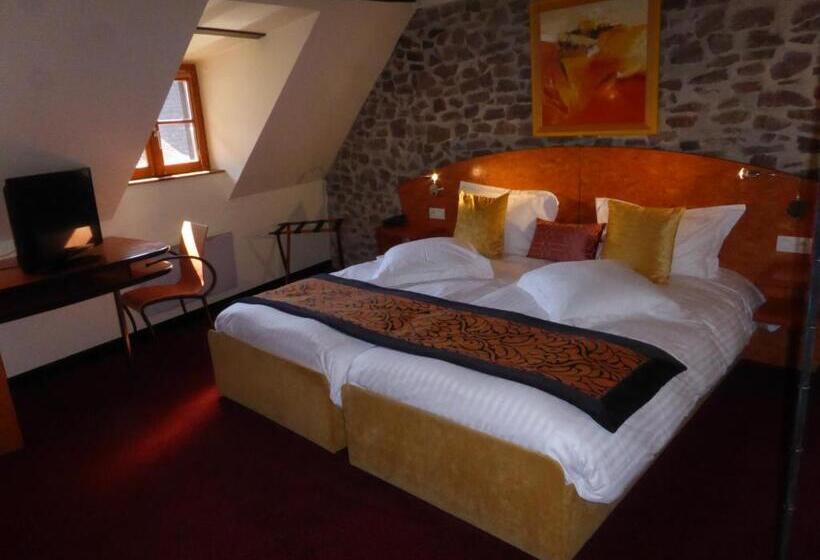 Полулюкс, L Hostellerie Du Château