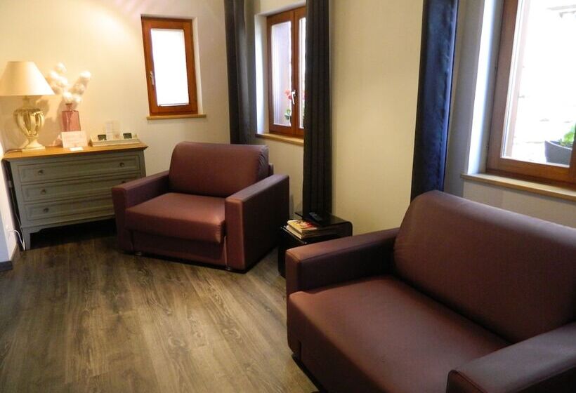 Люкс Комфорт, L Hostellerie Du Château