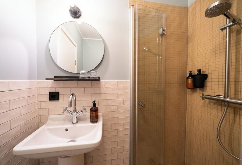 اتاق استاندارد یک نفره, Hótel Blönduós