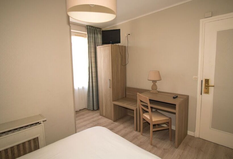 Номер Стандарт, Hôtel Pacific