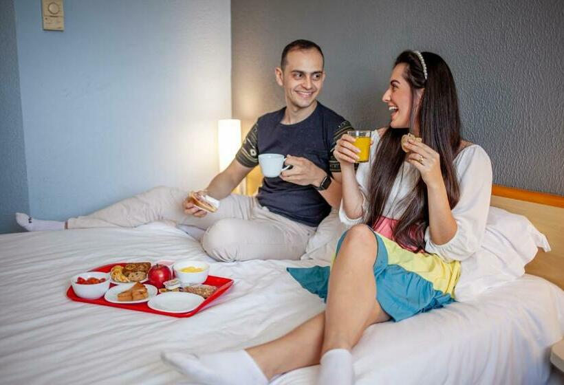 غرفة قياسية, Ibis Criciuma