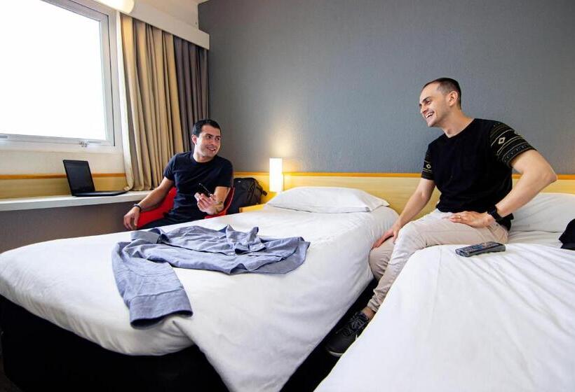 غرفة قياسية, Ibis Criciuma