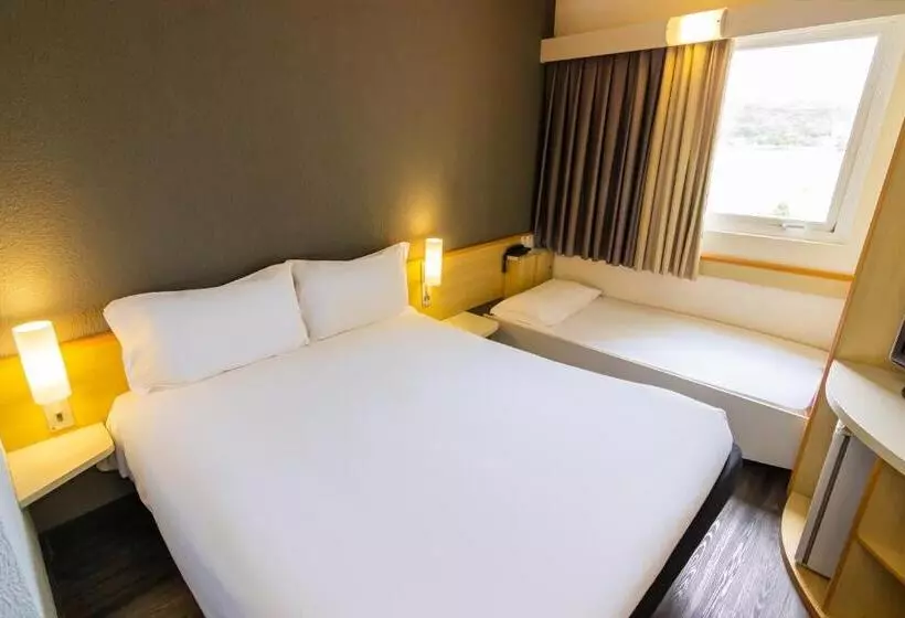ダブルベッドのベーシックルーム, Ibis Criciuma